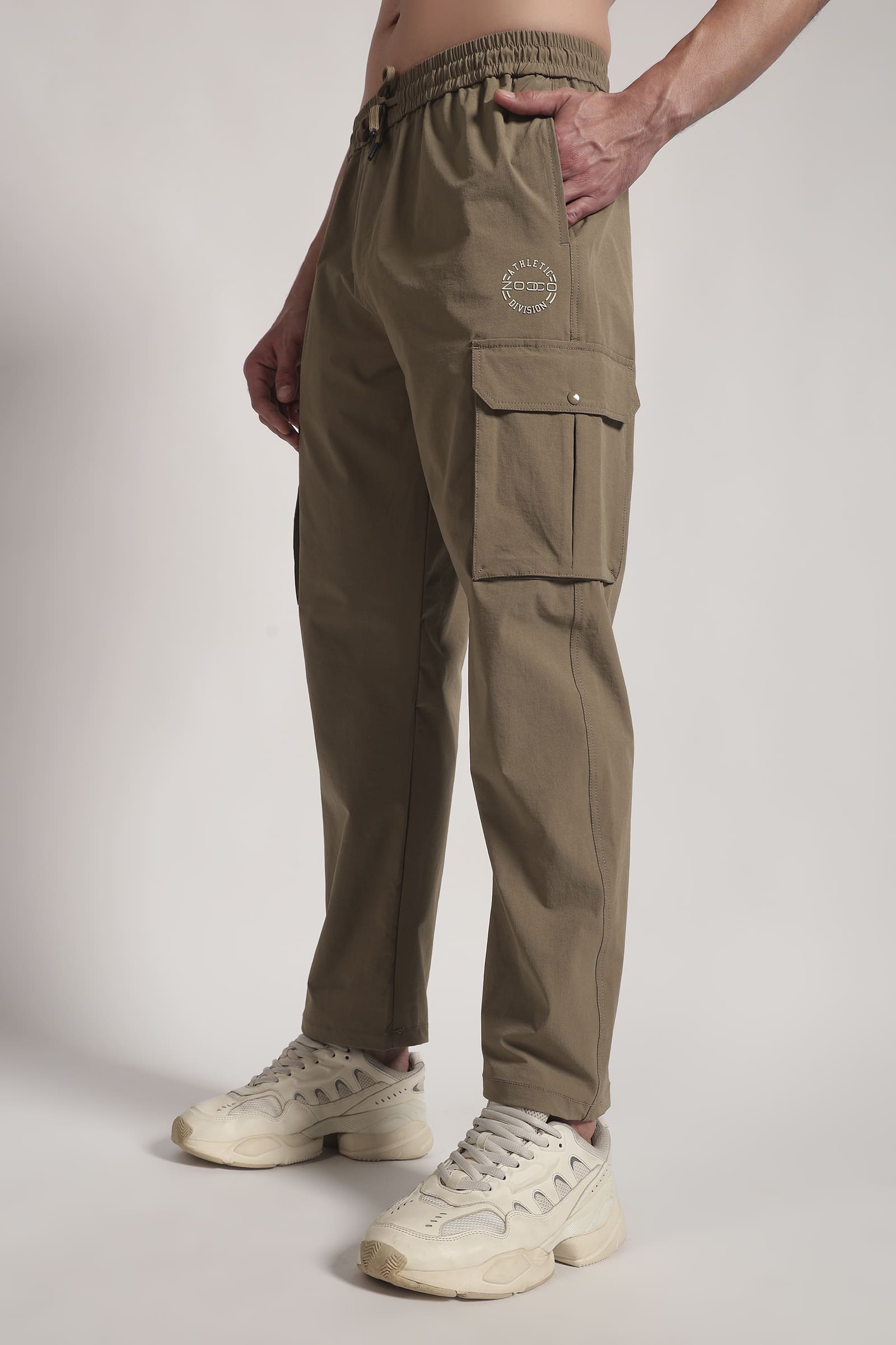olive-green-cargo-pants