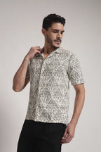 Men’s Beige Short Sleeve Camp Collar Shirt – Relaxed Fit Vertical Stripe Summer Shirt