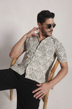 Men’s Beige Short Sleeve Camp Collar Shirt – Relaxed Fit Vertical Stripe Summer Shirt