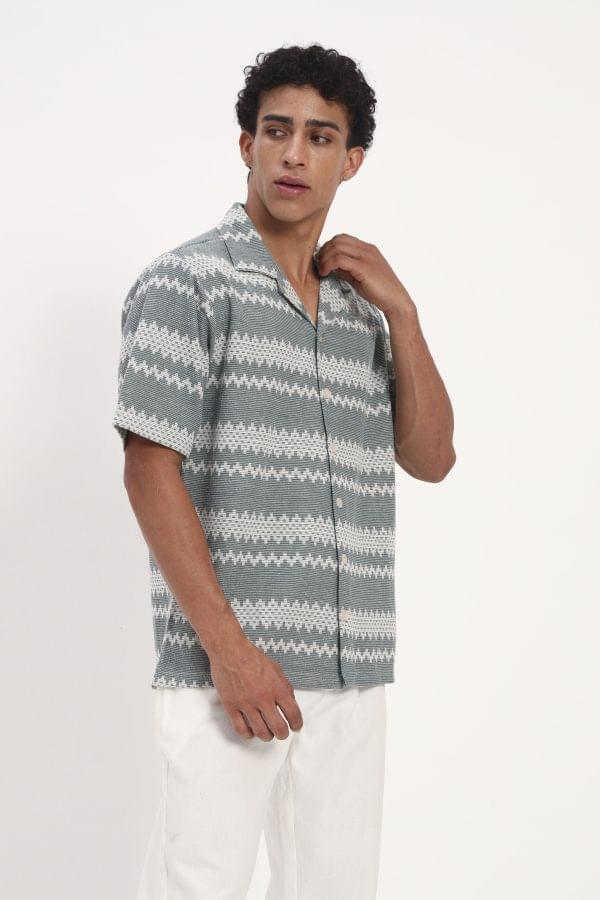 knitted shirt