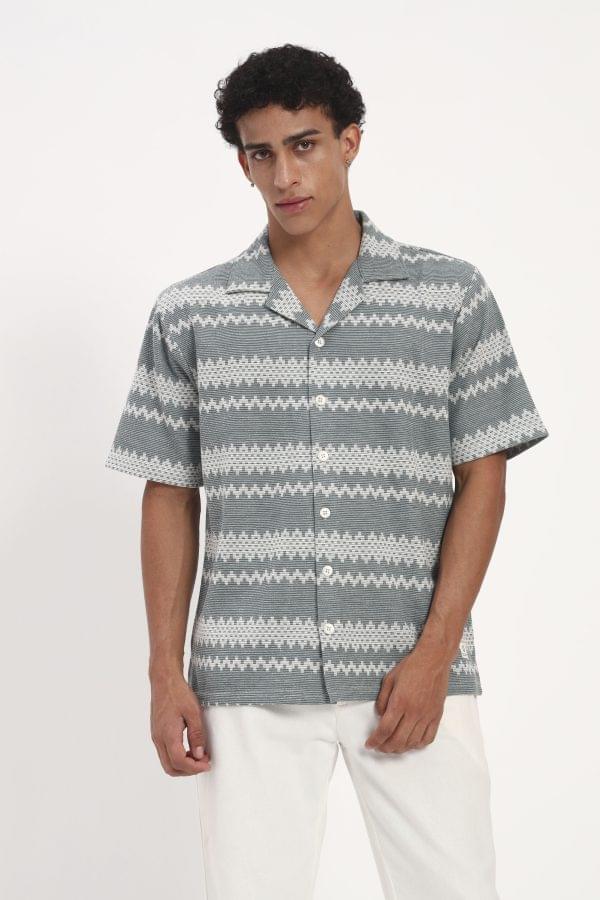 knitted shirt